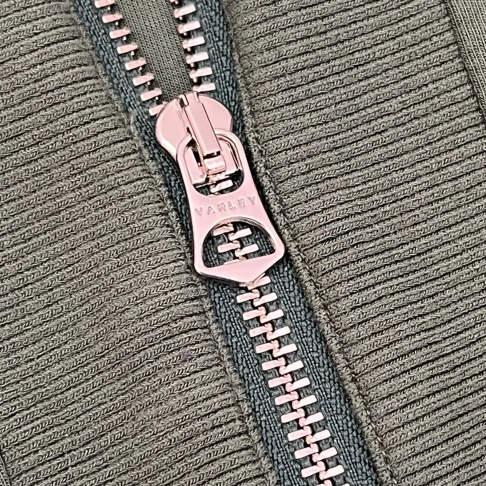 Varley Kelly Half Zip Doublesoft Sweat 2.0 in Cilantro - Picture 7 of 13